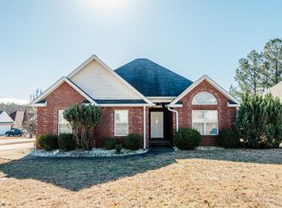 408 Links View Dr, Bonaire, GA 31005