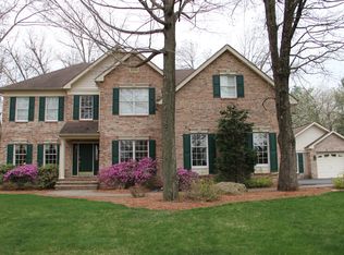 75 Collis Ln, Chester, NJ 07930