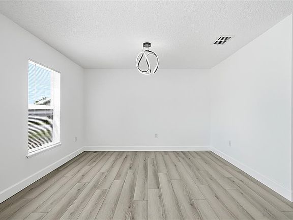 5th image of 5292 DENVER AVE