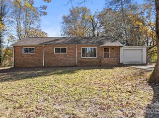 601 E Blue Ridge Rd, East Flat Rock, NC 28726