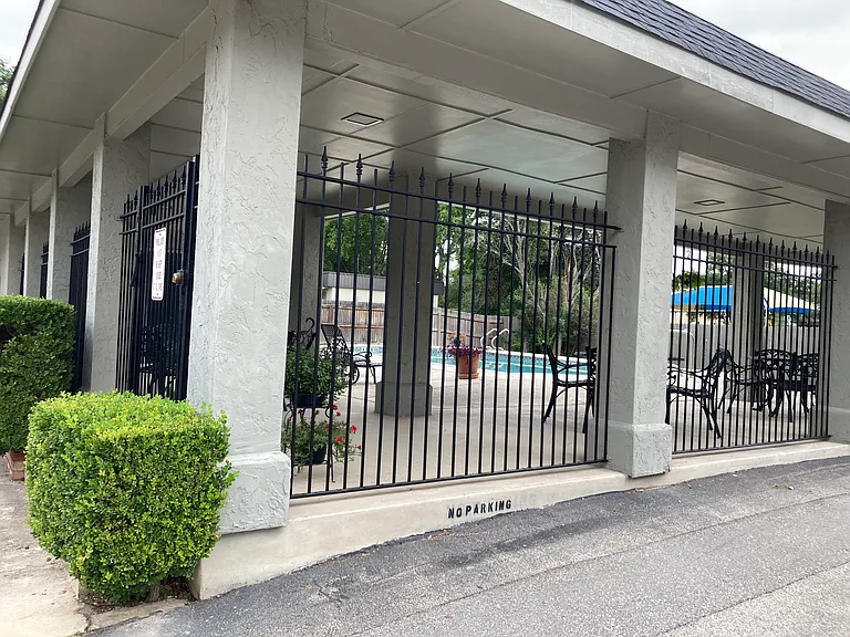 7834 Broadway St #104 — Photo 4