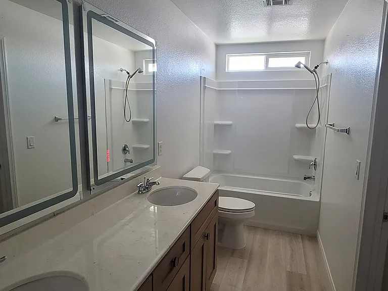 3213 Sisley Garden Ave — Photo 5