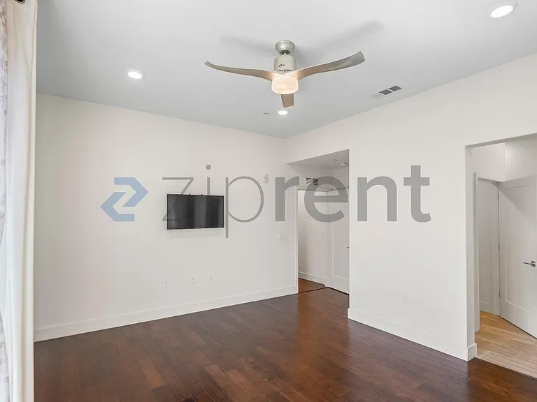 460 Montague Expy #40 — Photo 19