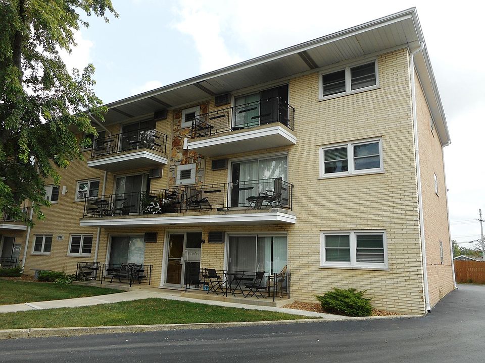 1st image of 17421 S 70th Ave #6E