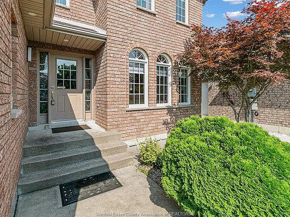 4th image of 4575 Unicorn Ave