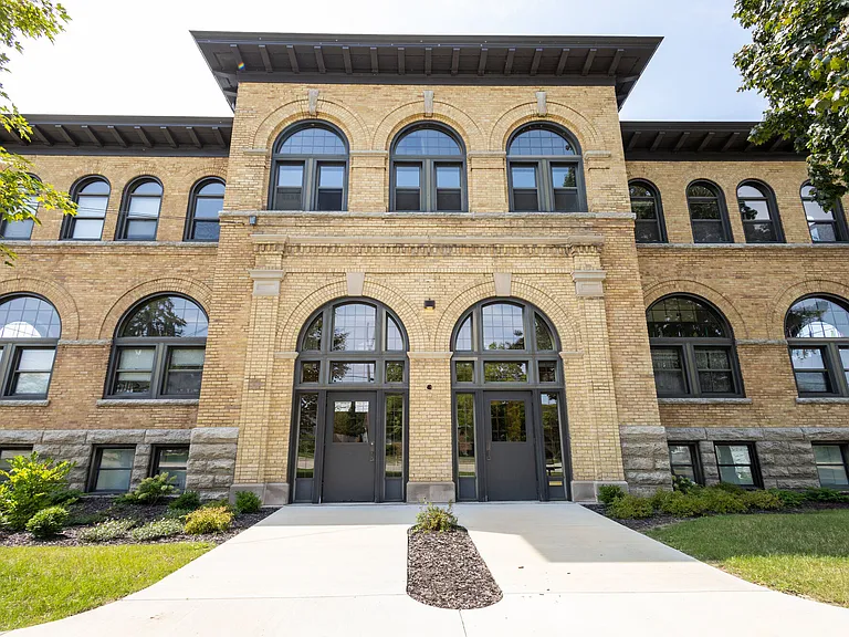 Smith School Lofts — Photo 30