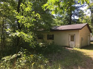 21265 Jefferson Rd, Morley, MI 49336