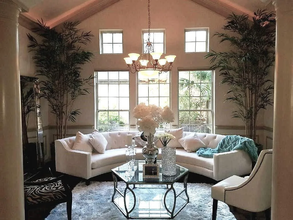 3 bed, 3.5 bath, 2844 sqft, $3,200 — Photo 2