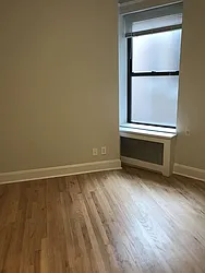 Rented by Metropolis Real Estate of Manhattan
