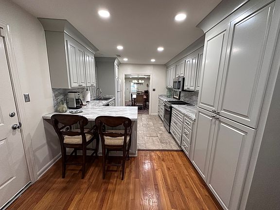 3rd image of 228 Drew Merigold Rd