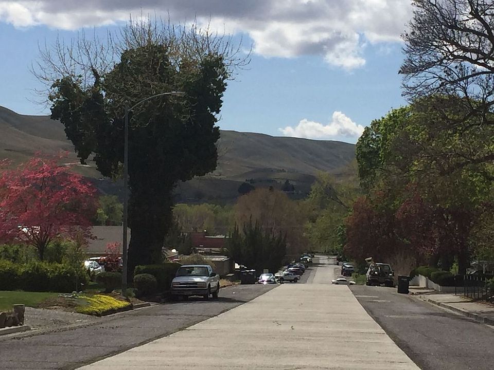 1331 Prosser Ave, Prosser, WA 99350 Zillow