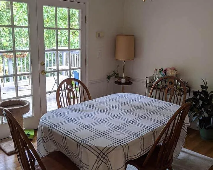 584 N Superior Ave — Photo 19