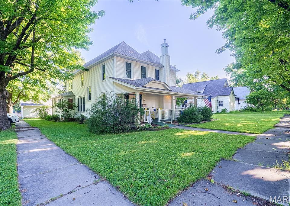 1st image of 131 W James Blvd