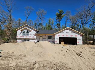 6784 Staple Rd, Twin Lake, MI 49457