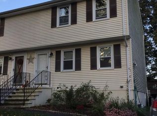 28 Glen Meadow Rd, Haverhill, MA 01835