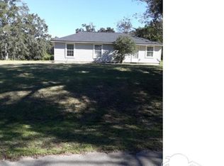 2720 Victor Rd, Walnut Hill, FL 32568