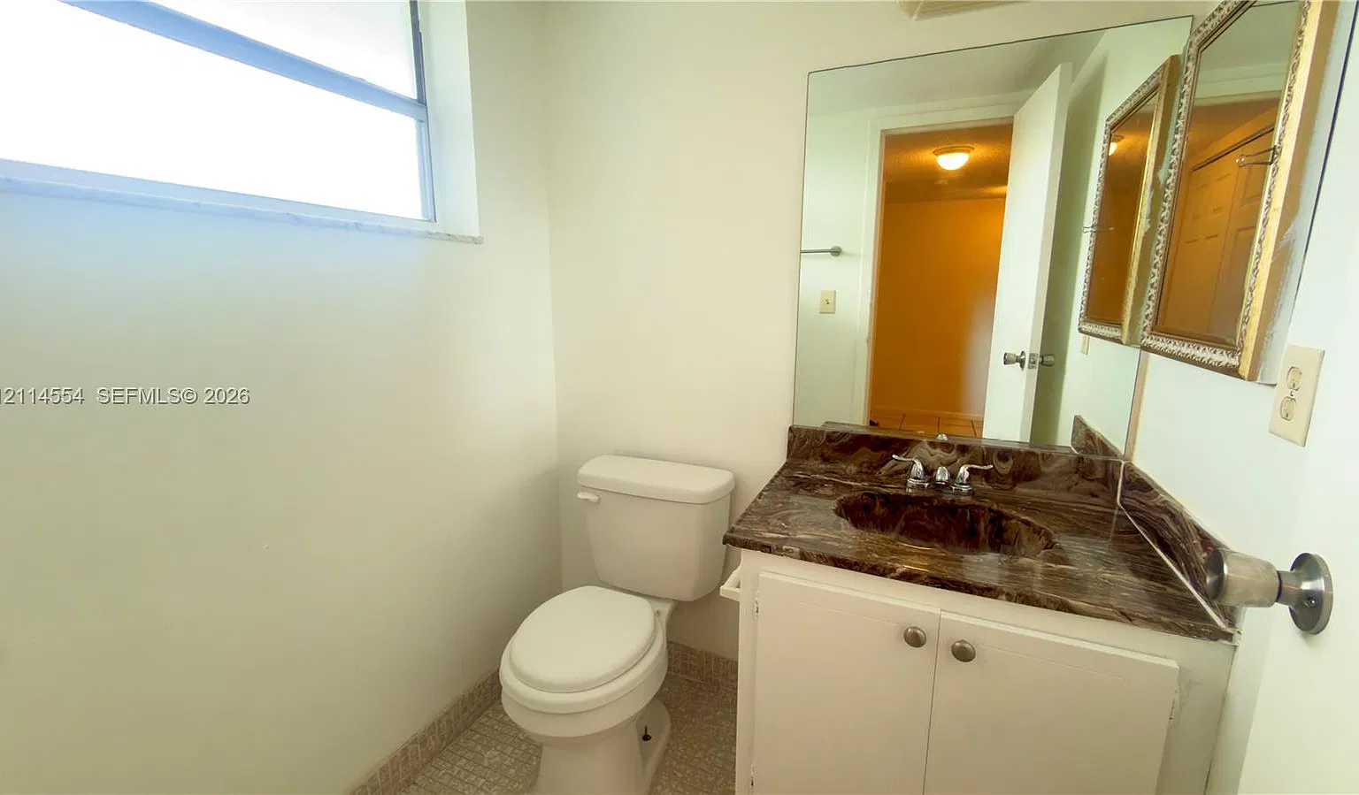 Sands Point Condominium I — Photo 4