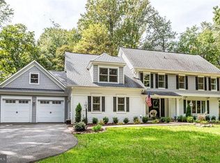 2904 Young Dr, Oakton, VA 22124