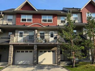 119 W Panatella Hl NW, Calgary, AB T3K 0S7