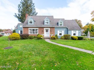 900 Riverside Ave, Glenville, NY 12302