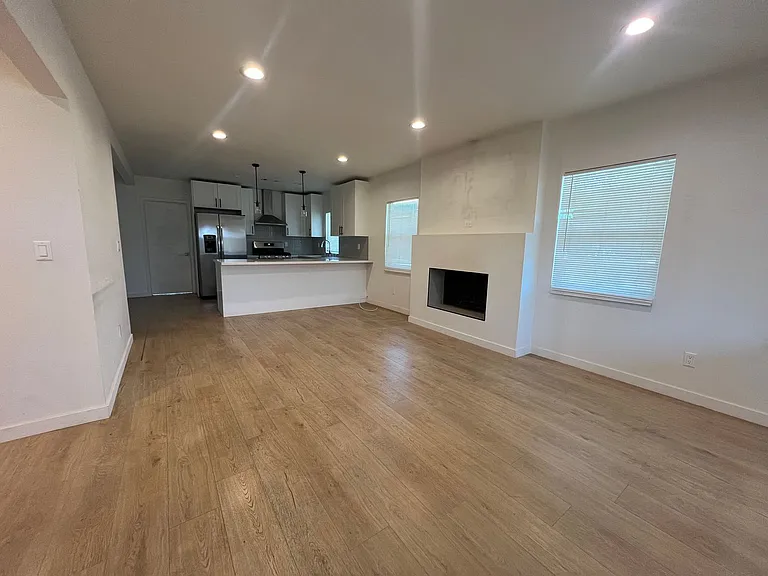 8007 Hill Dr #8009 — Photo 6