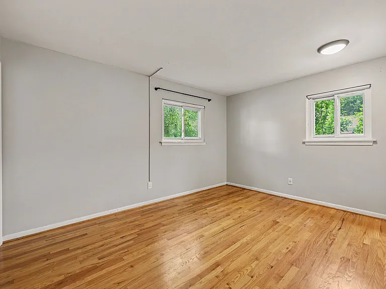 29668 Edward Pl — Photo 12