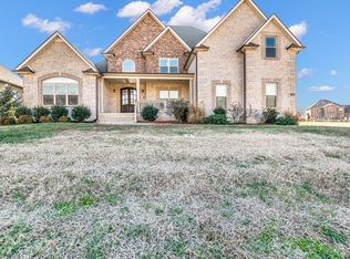 1536 Amblewood Way, Clarksville, TN 37043