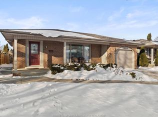 10659 Keating Cres, Windsor, ON N8R 1T6