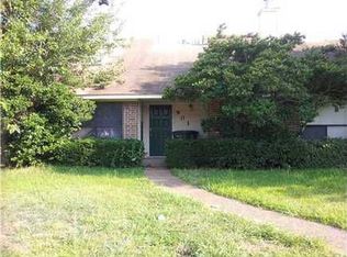 903 Navidad St, Bryan, TX 77801