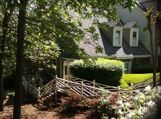 6824 Gloucester Rd, Raleigh, NC 27612