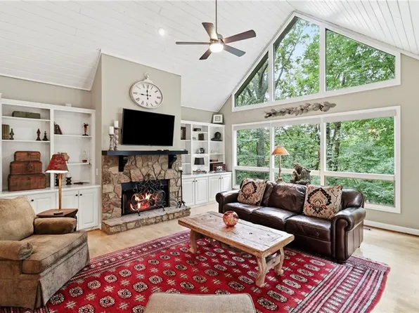 52 Swallow Point, Jasper, GA 30143
