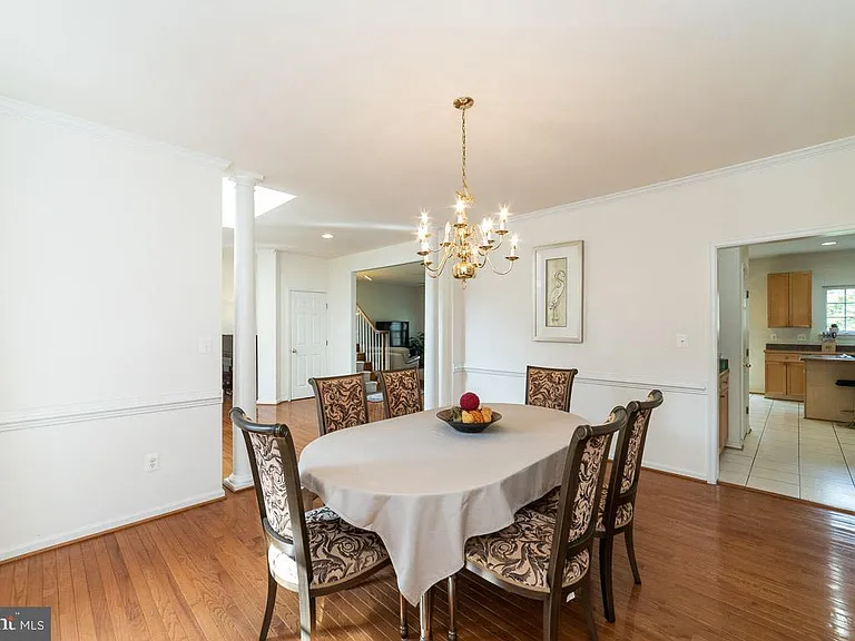 2944 Edgelea Rd — Photo 8