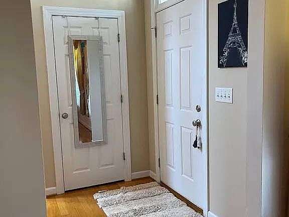 4th image of 1972 McClellan St