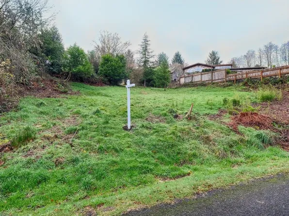 J St, Nehalem, OR 97131