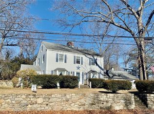 102 Fillow St, Norwalk, CT 06850