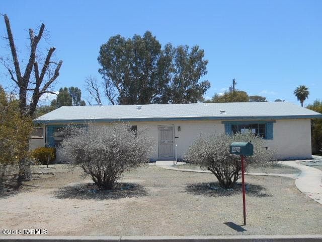 1st image of 3326 N El Tovar Ave