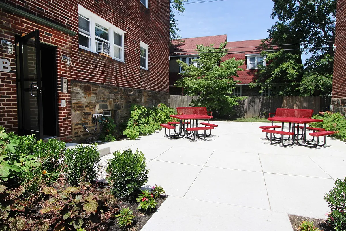 Building Photo - 353-357 W Mount Airy Ave