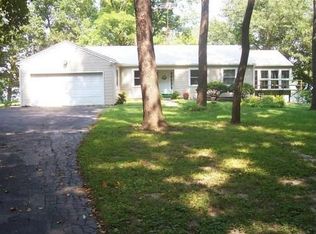 580 Arrowhead Ln, Litchfield, IL 62056