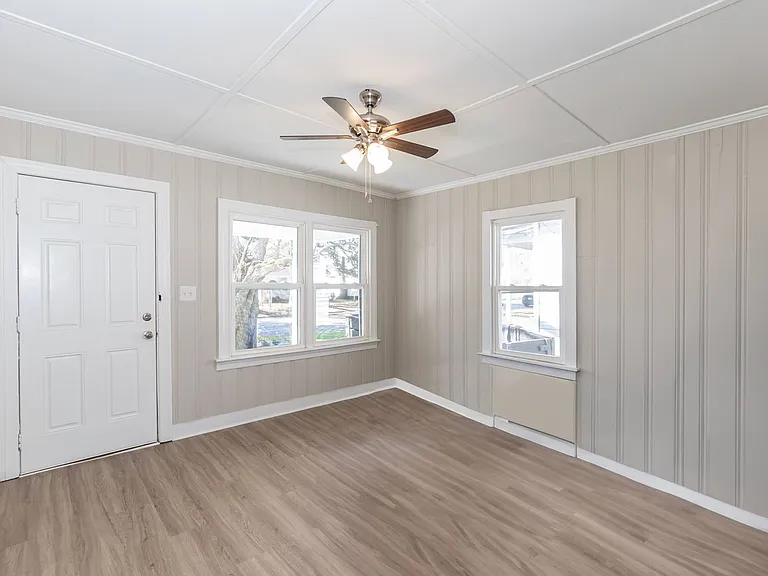 1220 Battle St — Photo 16