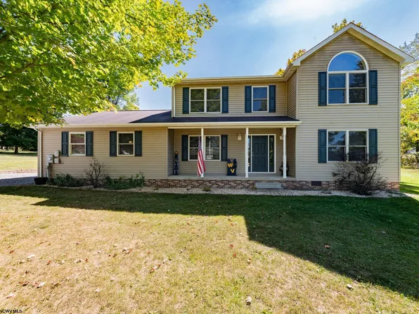 250 Deerfield Cir, Kingwood, WV 26537