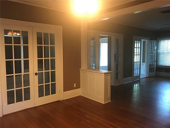 3rd image of 2200 Avenue E NW