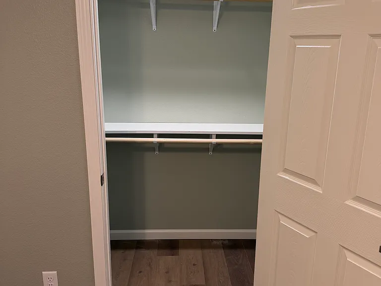 1605 Marguerite Ln — Photo 14
