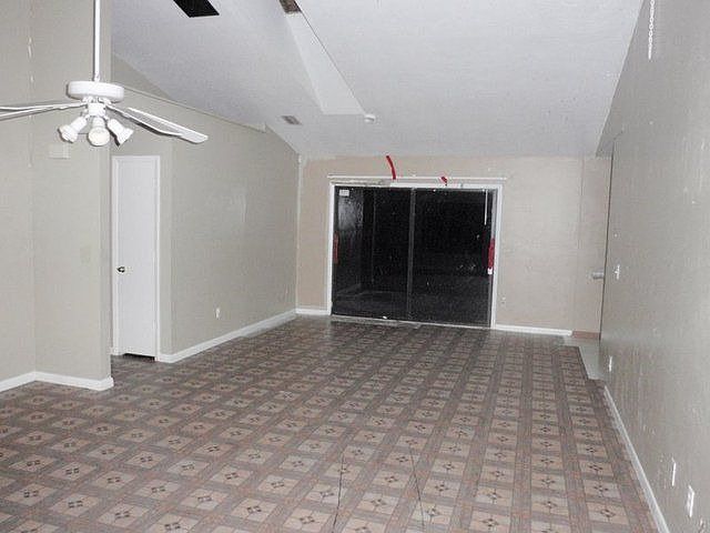2nd image of 561 8th St SE