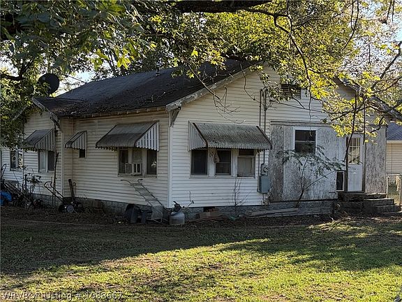 4th image of 30228 Water St