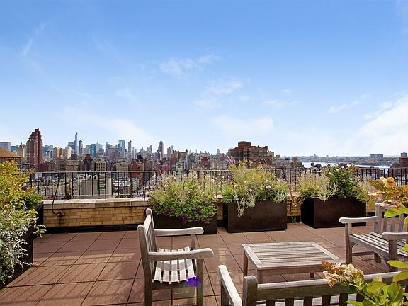 5th image of 200 W 86th St APT 12M