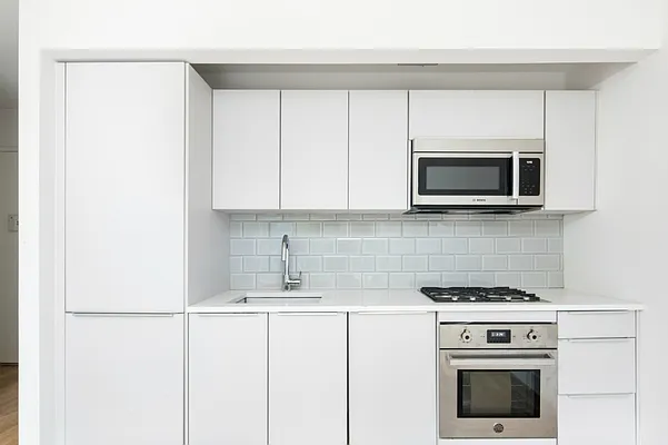 Rented by MNS | media 84