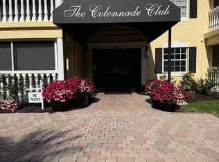 666 3rd St S APT 102, Naples, FL 34102
