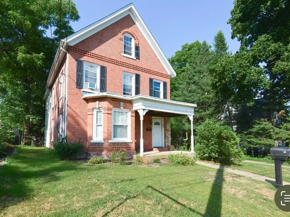49 Grove St, North Attleboro, MA 02760