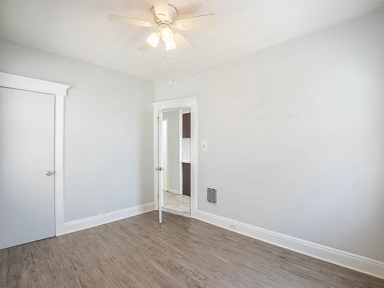 24 Edwards Ct #2 — Photo 5
