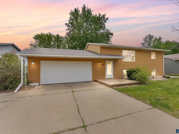 344 N Holiday Ave, Sioux Falls, SD 57103